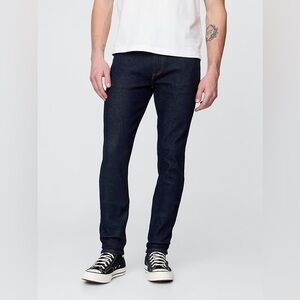 Gap Men’s Skinny Jeans in Rinse Color